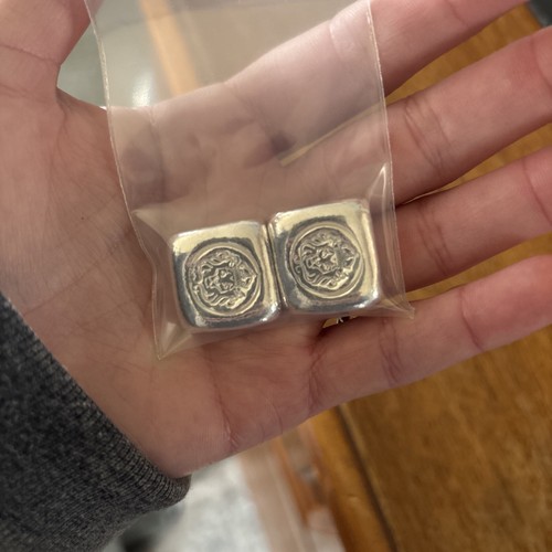 Foto dell'oggetto di un acquirente verificato