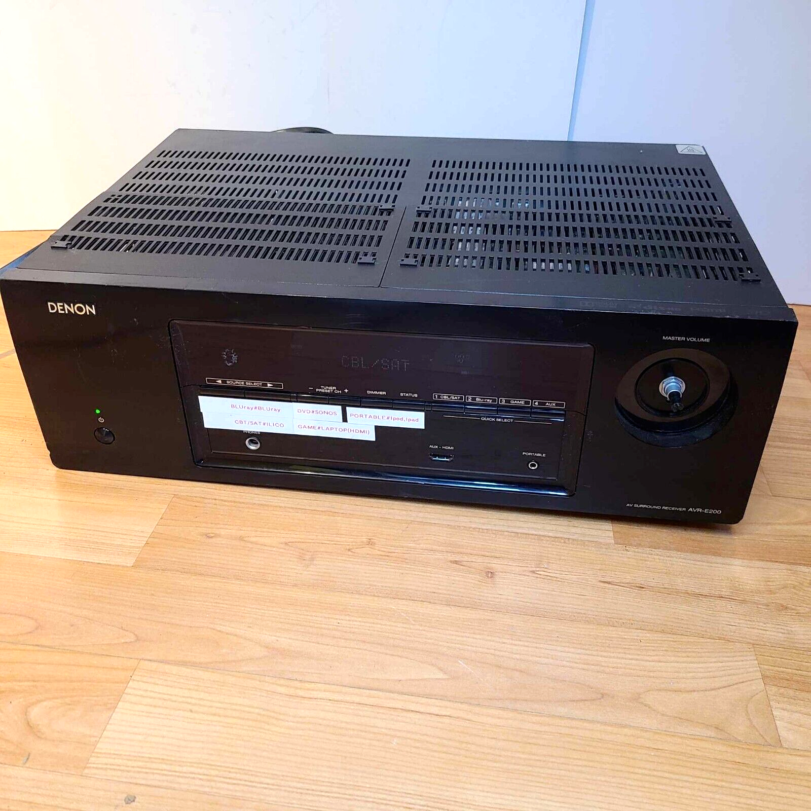 *WORKS BUT KNOB IS MISSING* DENON AVR-E200 HOME THEATRE AV S