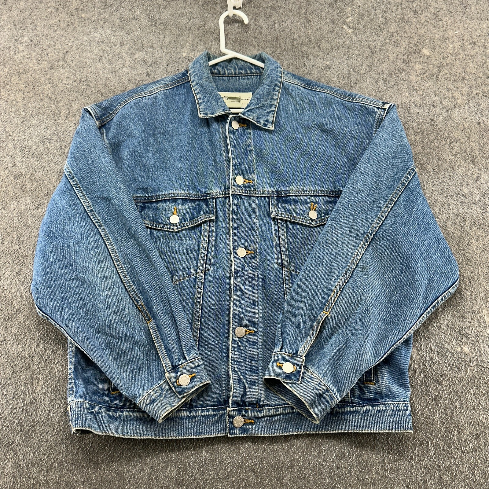 VINTAGE Eddie Bauer Jacket Mens M Blue Denim Jean Trucker