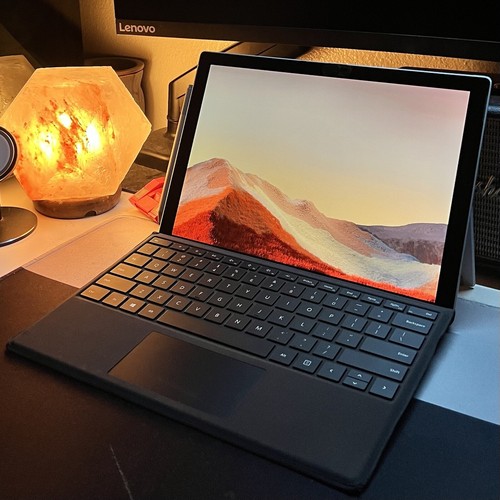 Microsoft Surface Pro 6 with Surface Keyboard & Pen Intel i5