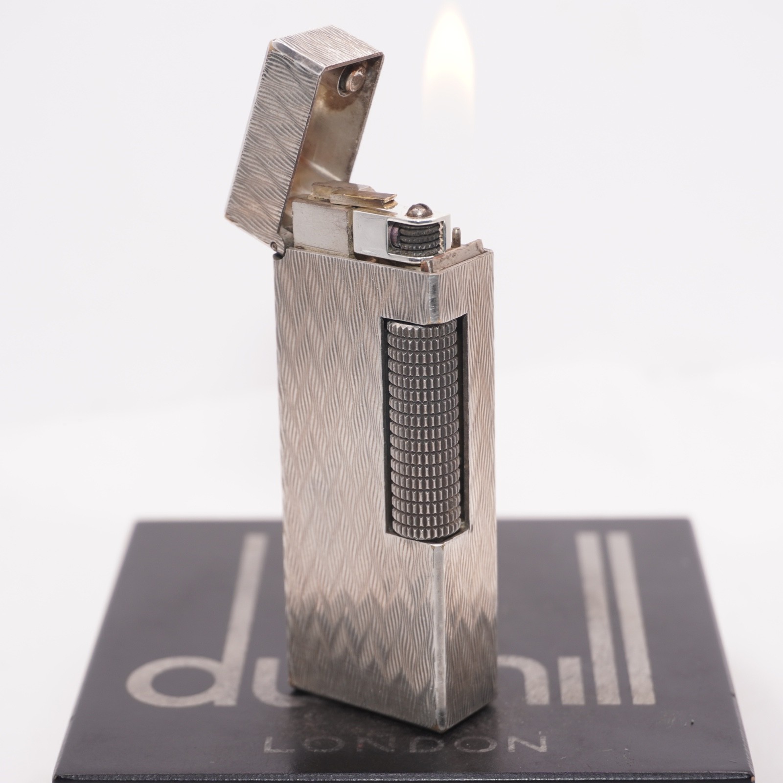 Dunhill Rollagas Lighter Silver CHEVRON Pattern