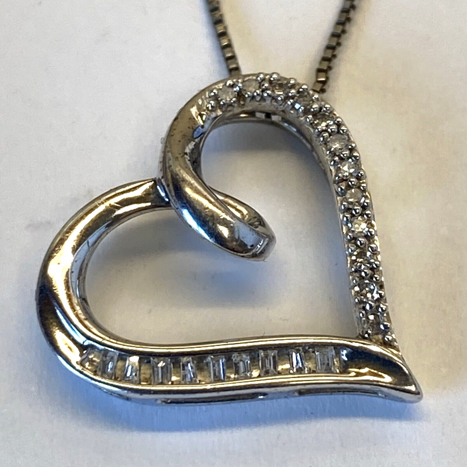 Kay Jewelers Sterling Silver Diamond Heart Pendant Necklace 18