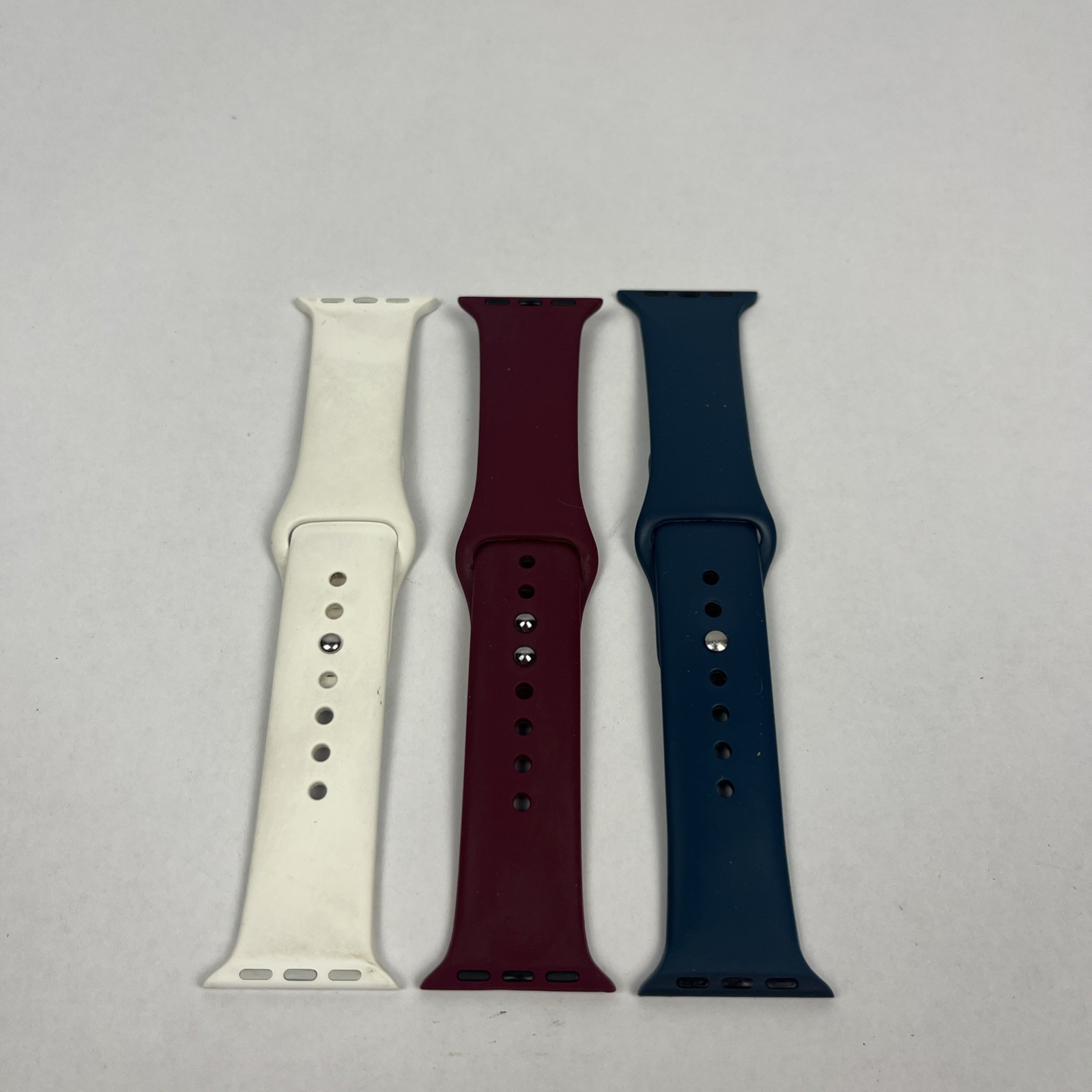 3 Silicone Bands for Apple Watch 1 2 3 4 5 6  7 8 9￼ SE Sports 38mm