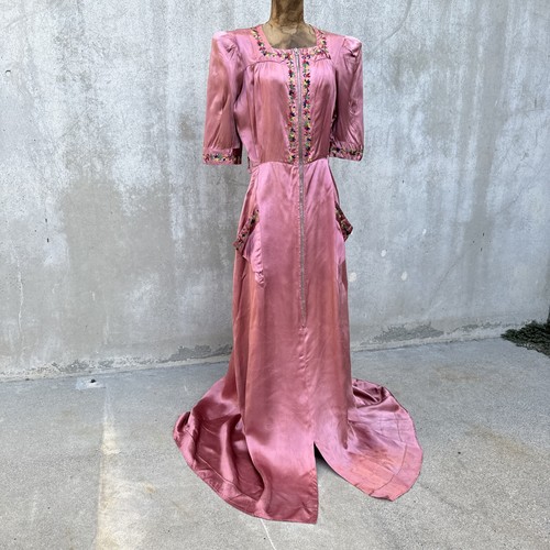 Vintage 1940s Pink Satin Zip Dress Colorful Embroidered