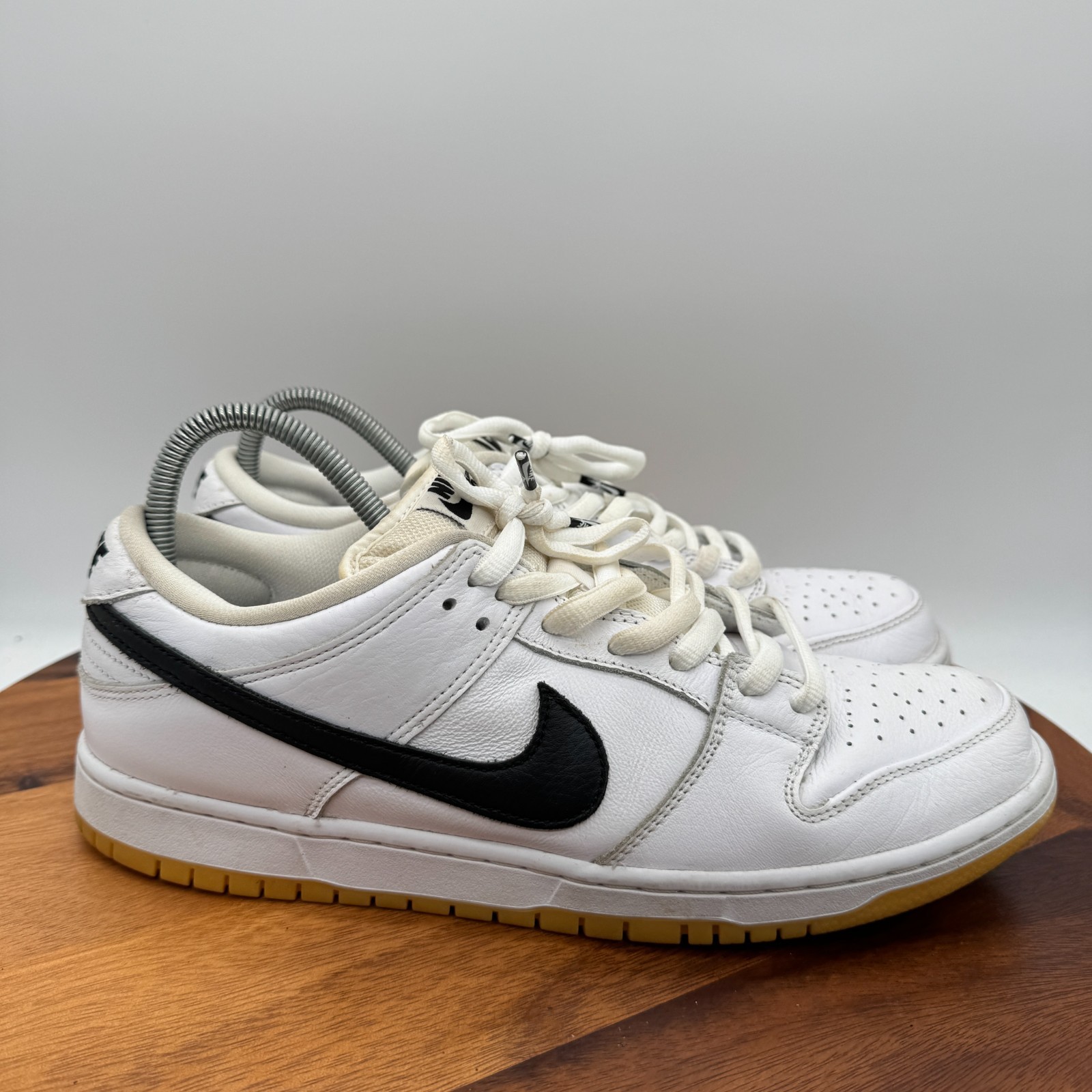 スケートボード Nike sb dunk low pro white Nike SB Dunk Low Pro White Gum Shoes Mens 11.5 Skateboard