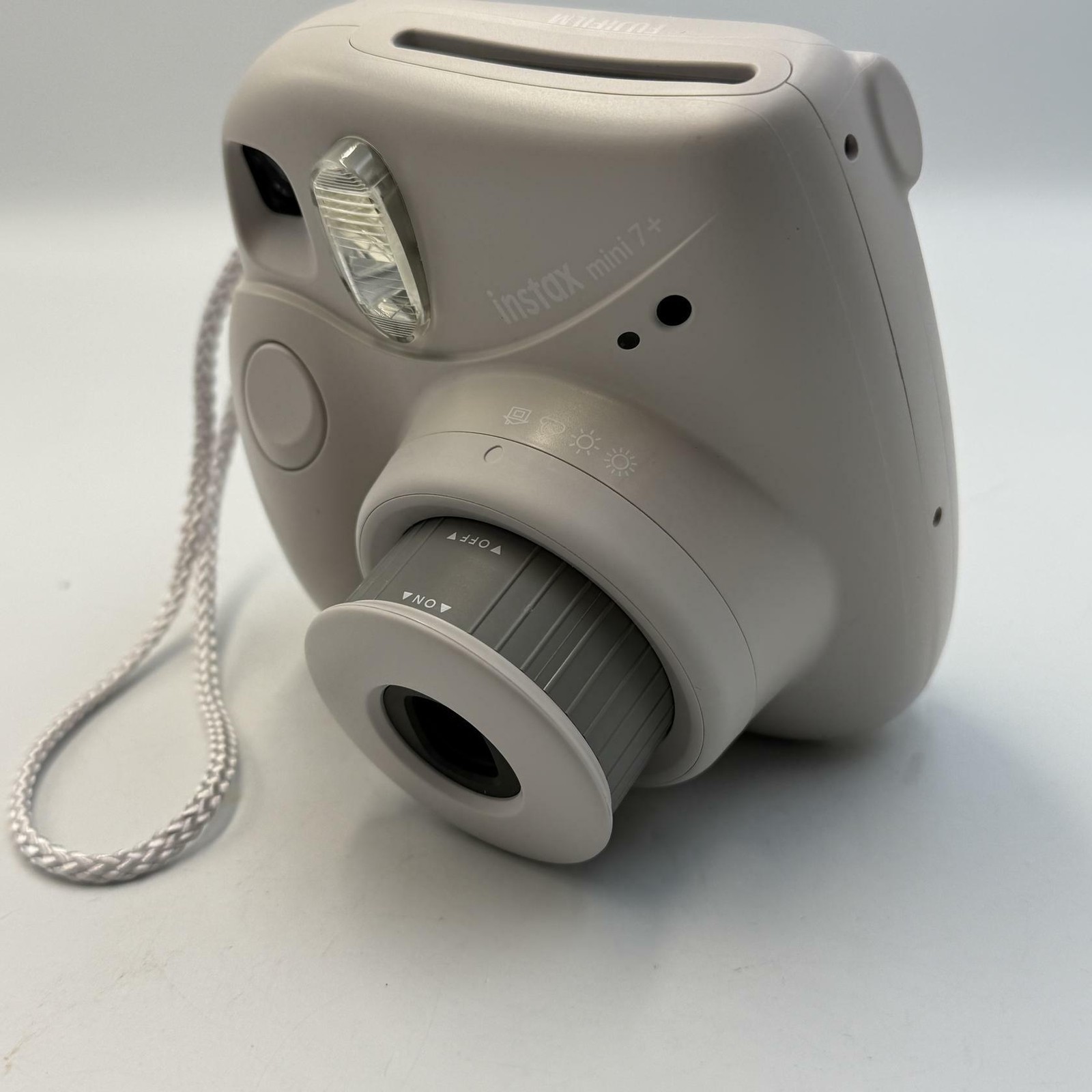FujiFilm 15834705 Instax Mini 7+ (READ)