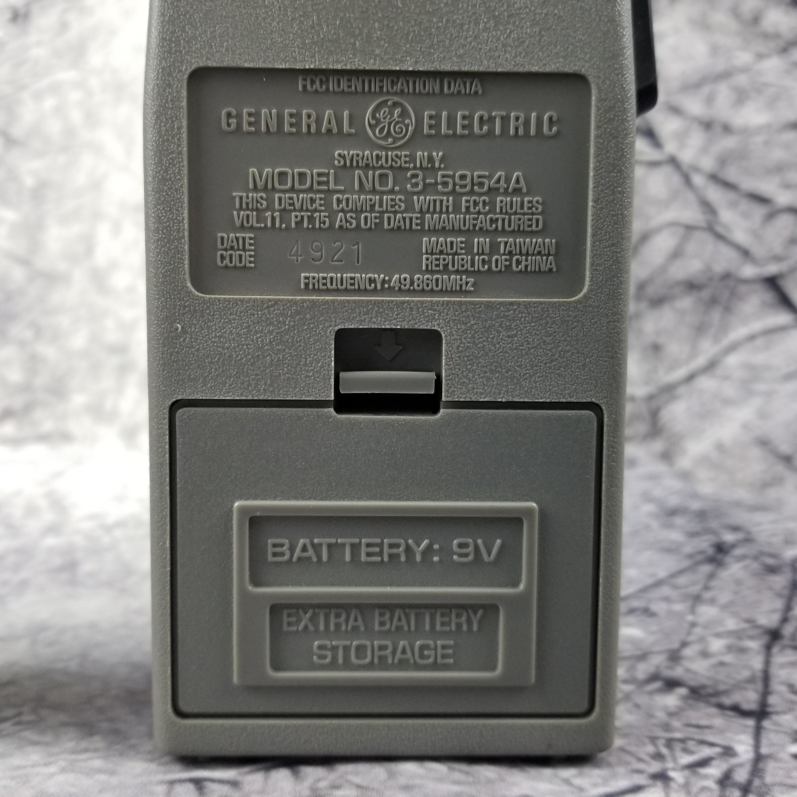 Vintage General Electric Portable Walkie Talkie Radios Morse Code Model 3 5954A