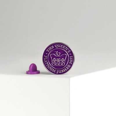 Queen's Platinum Jubilee Pin Badge
