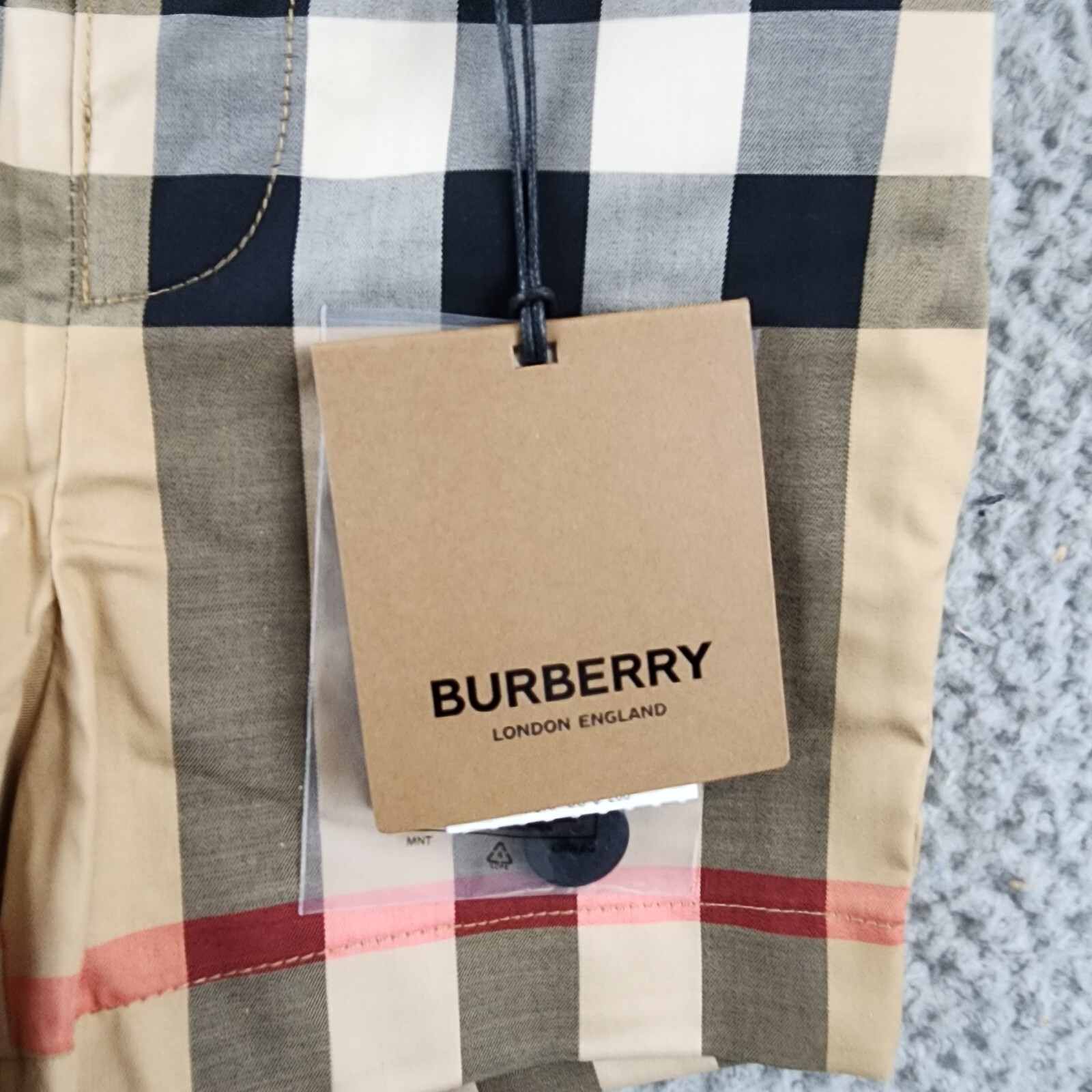 Burberry Royston Checked Stretch Shorts Baby Boys 12M Beige Multi Button Front - Picture 4 of 12