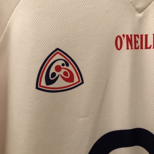 O'Neills Cork CORCAIGH Jersey Size Medium Soccer Hurling GAA Rebels White RARE
