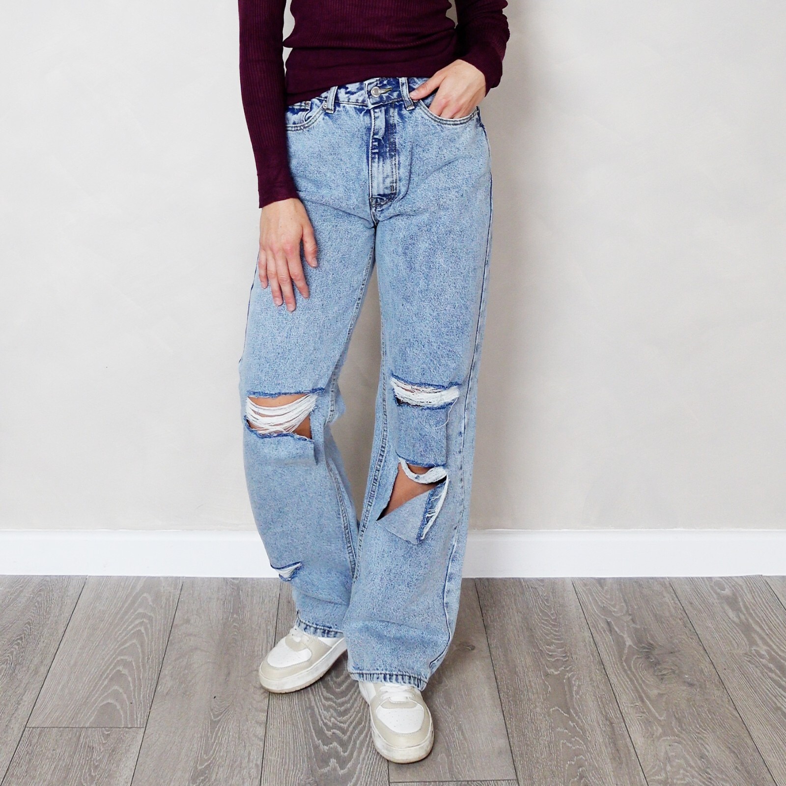 PrettyLittleThing Light Blue Acid Wash Baggy Ripped Boyfriend Jeans | eBay  UK