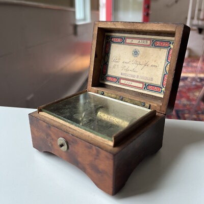 Vintage Swiss Two Song (2) Airs Music Box, Plays Stars and Stripes Forever only