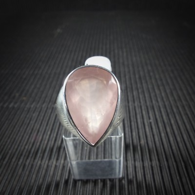 Ring Gr. 59, Silber 925 mit einem Rosenquarz mit Facettenschliff aus Madagaskar