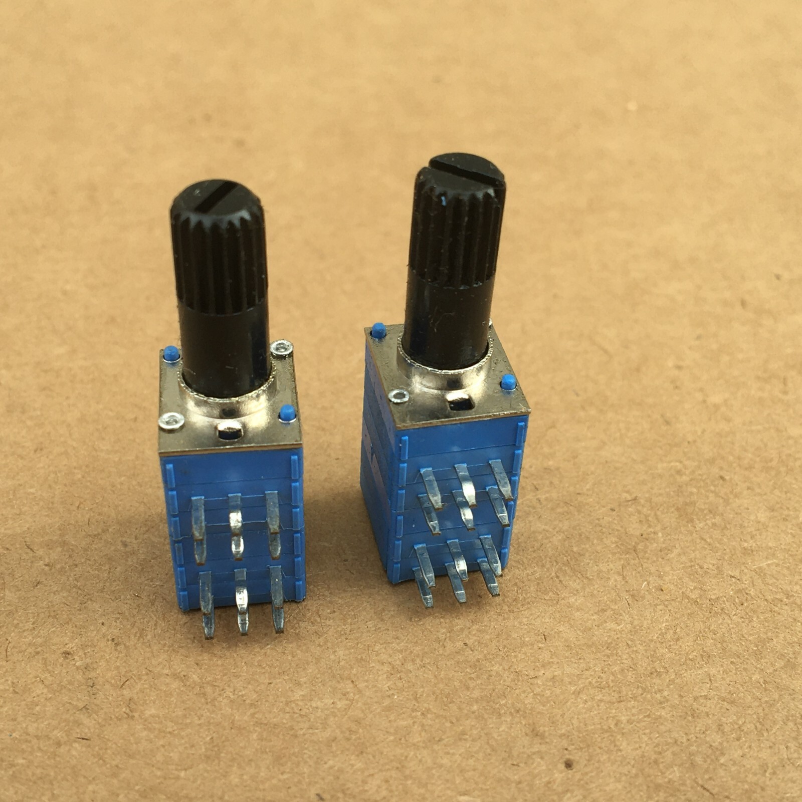 Ｎｏ．１２ C50K-RV 095 GB CO, C50k 15C50K Volume Potentiometer, 12 Pin