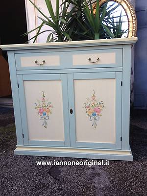 CREDENZA IN LEGNO DIPINTA A MANO LACCATA CON DECORI PERSONALIZZABILE