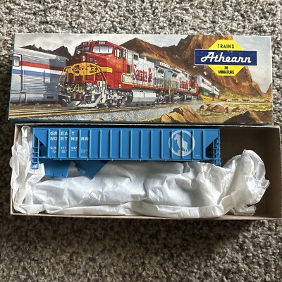 Athearn - Great Northern- 54' Covered Hopper  # 171547