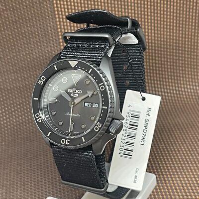 Pre-owned Seiko 5 Sports Srpd79k1 Skx Street Style Black Nylon Automatic Analog Men Watch