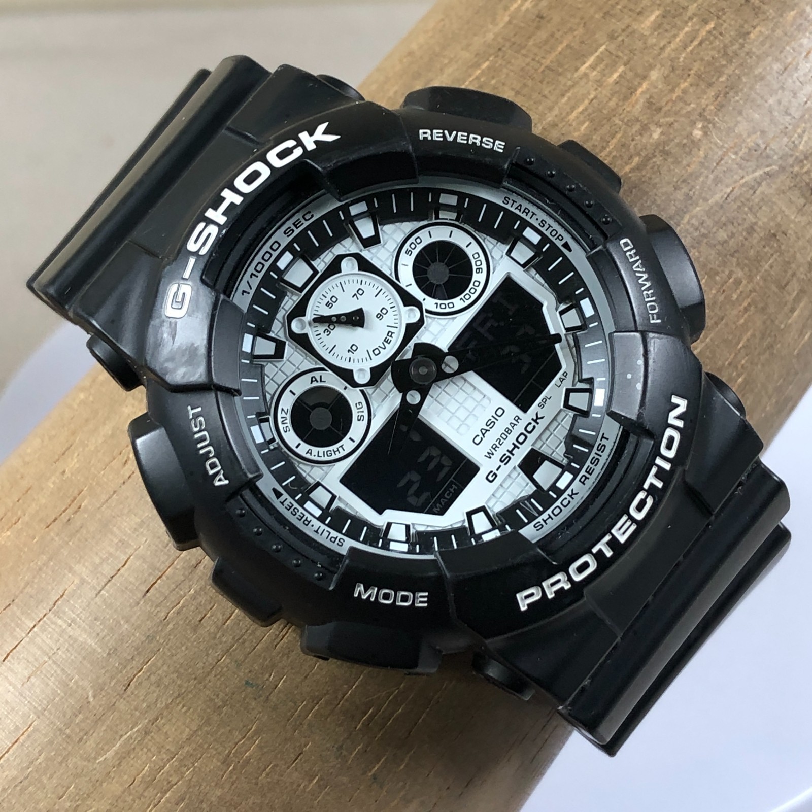Casio G-Shock Men GA-100BW Black Rubber Quartz analog
