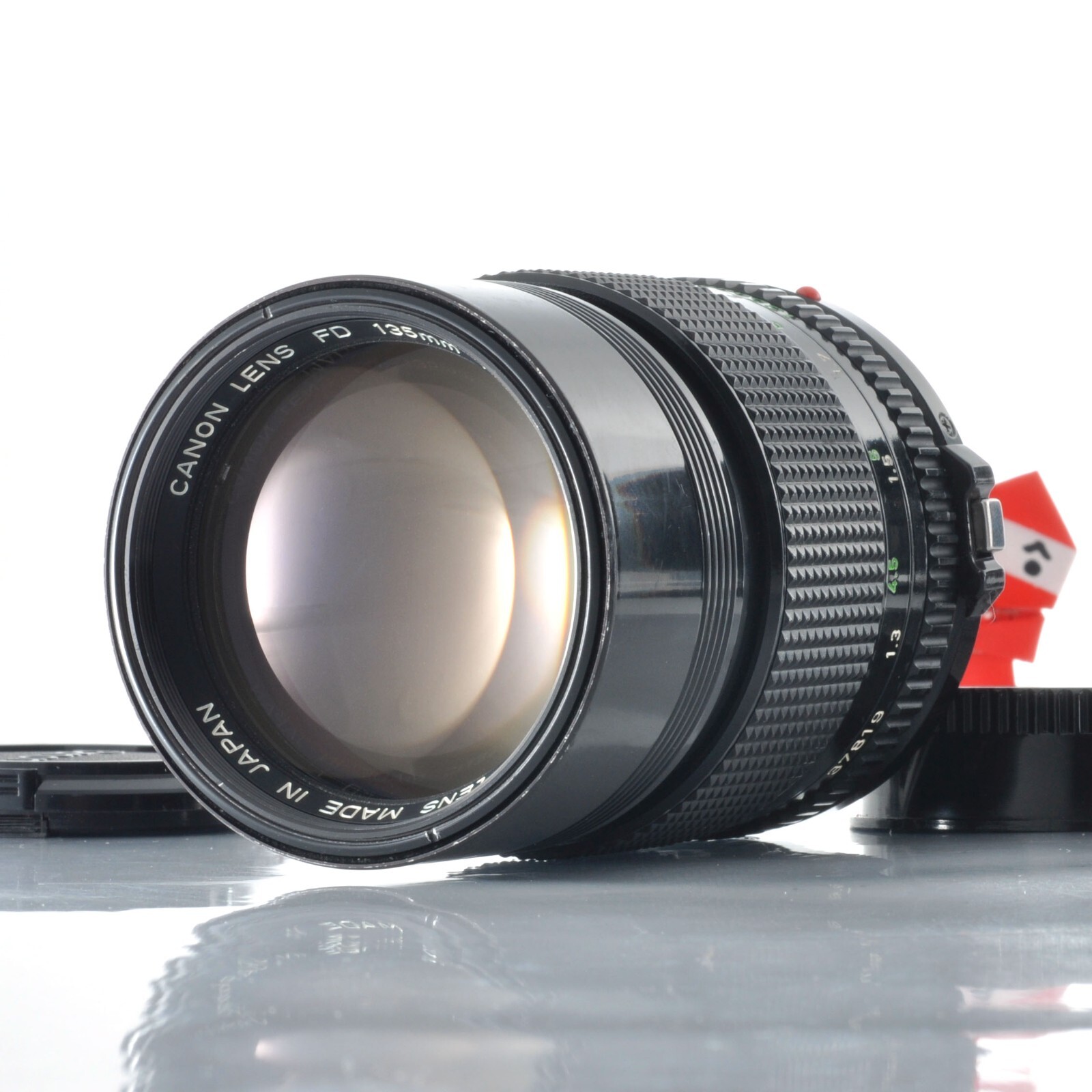 【超美品！】Canon New FD 135mm F/2.8【望遠単焦点】 Canon New FD 135mm f/2.8 Telephoto Prime Lens from Japan