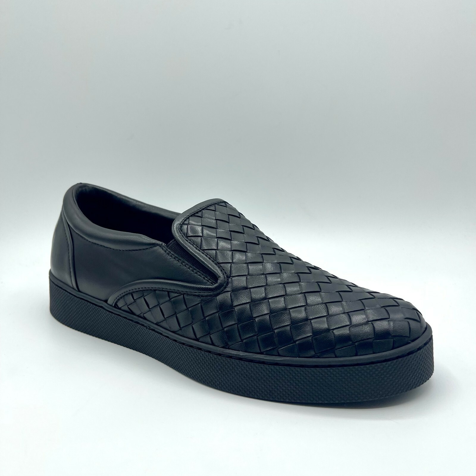 Pre-owned Bottega Veneta $680  Women Black Smooth Leather Sneaker Eu 40 Us 10 370760 1000