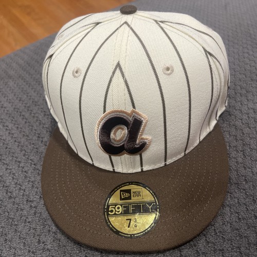 New Era Atlanta Braves Fitted Hat - Size 7 3/4 715 25th