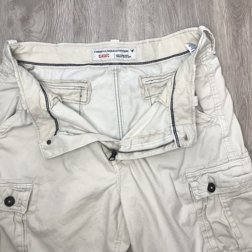 AMERICAN EAGLE OUTFITTERS Men’s Beige Cargo Cotton Shorts Classic Length 36
