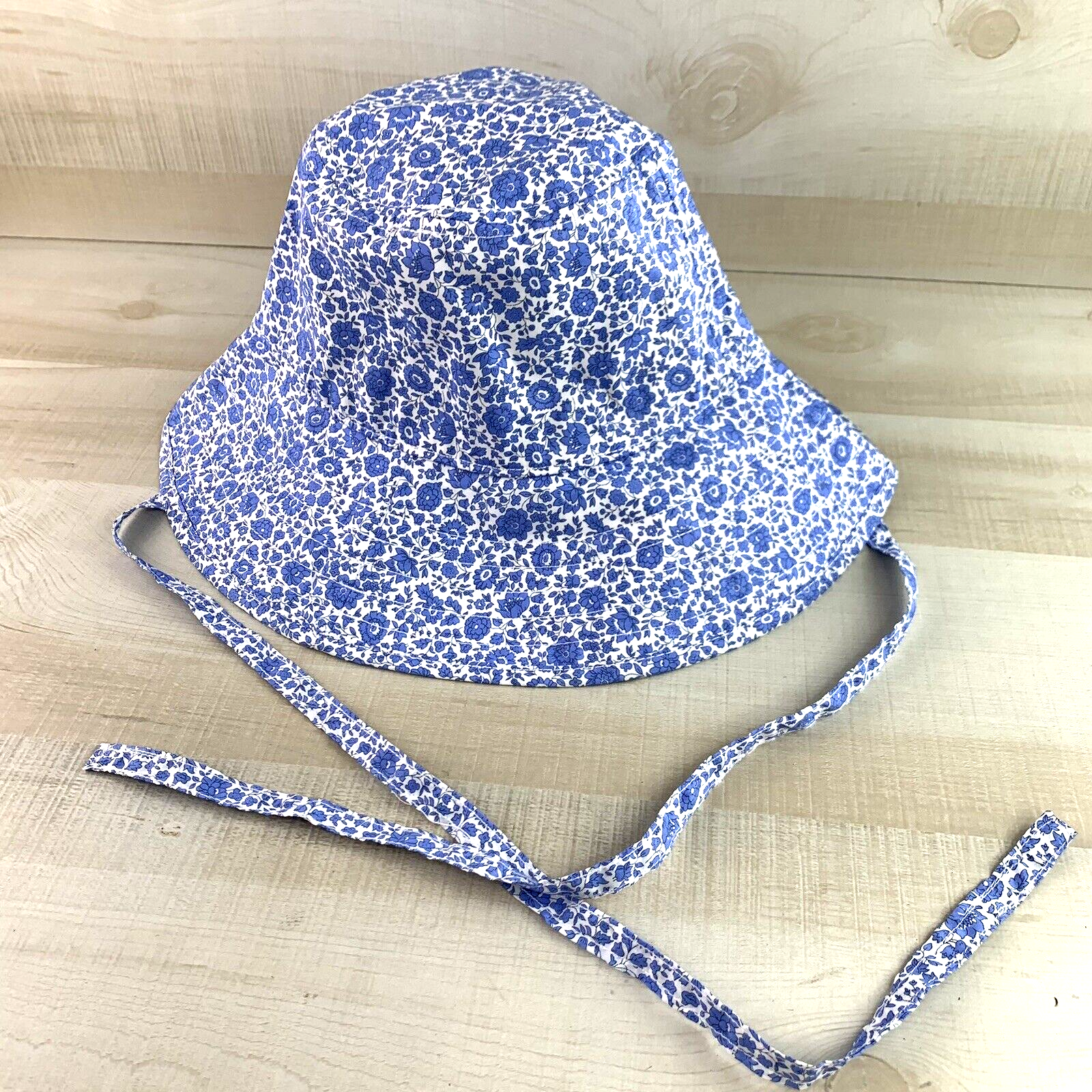 With Ties In Liberty Fabric Blue And White Womens M/l