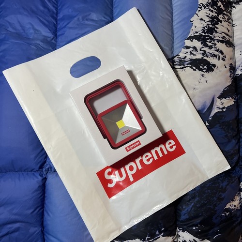Supreme Magnetic Kickstand Light (FW18) - $26