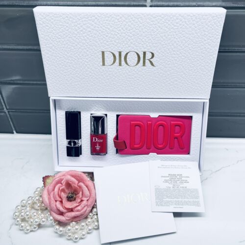 Dior Makeup Travel Set Luggage Tag, Mini 999 : Rouge Nail Dior Makeup Travel Set Luggage Tag, Mini 999 : Rouge Nail