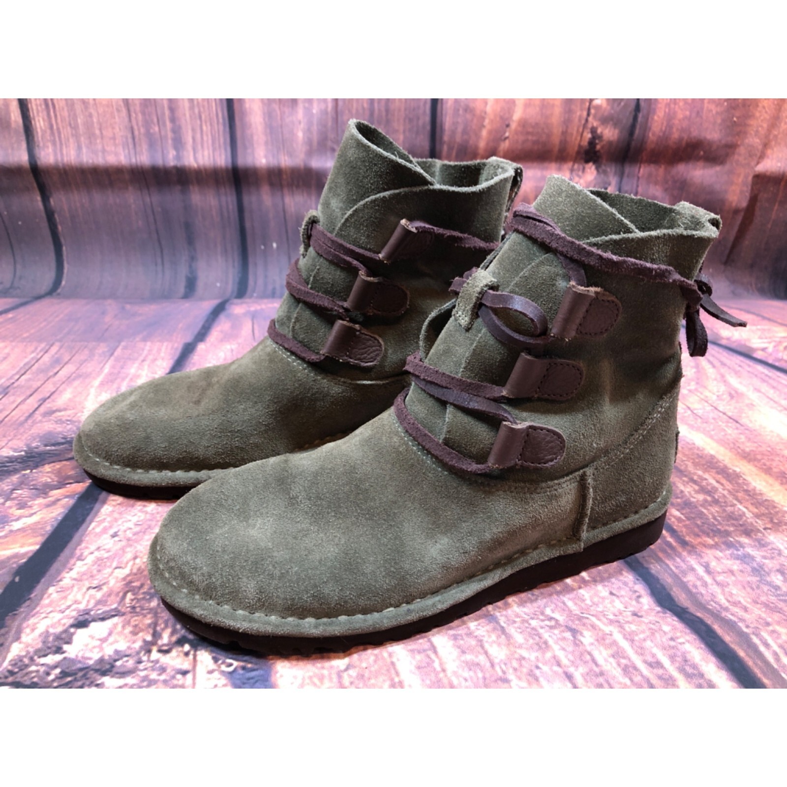 UGG Australia Elvi Suede Lace Up Olive Green 1017534 Boots