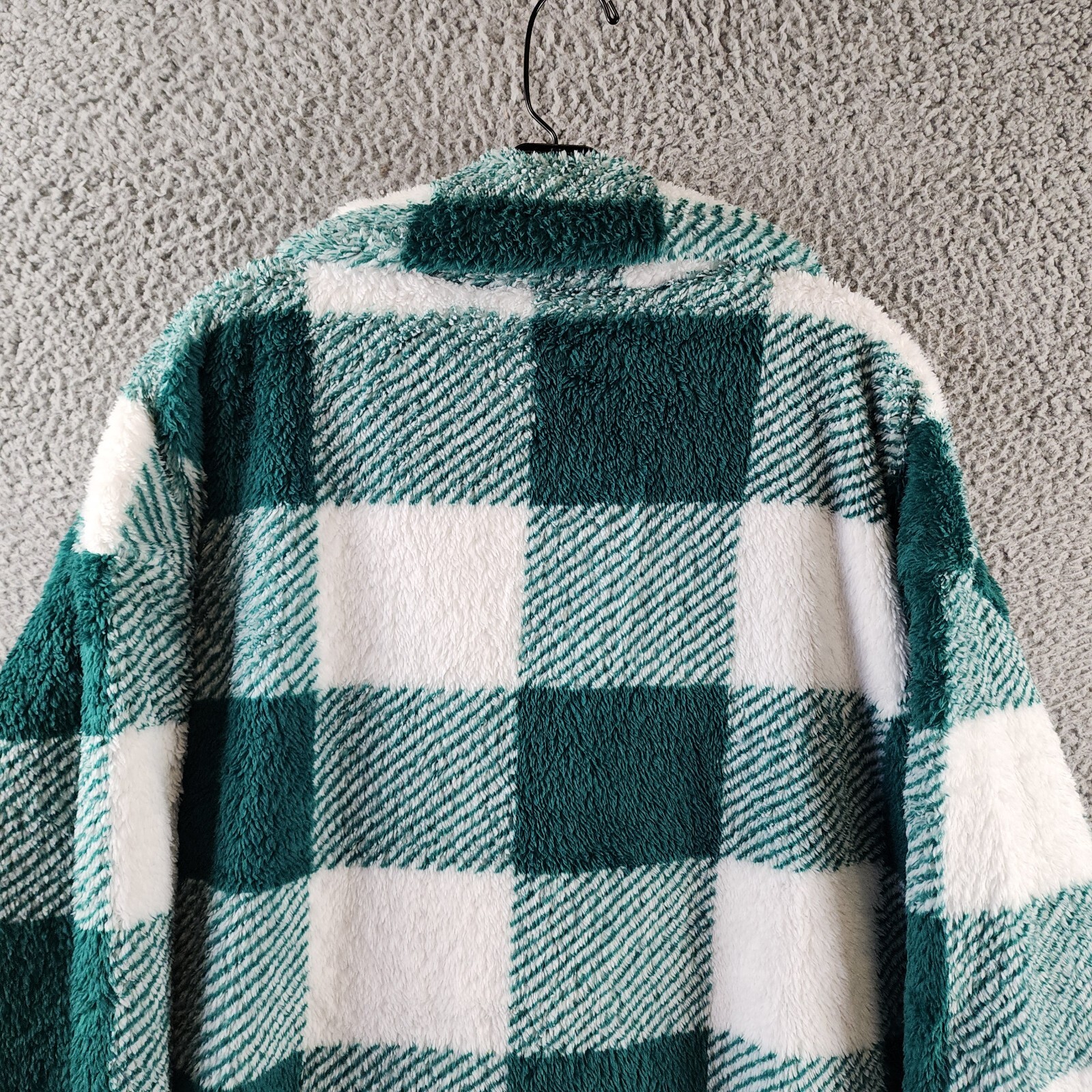 White Mark Plaid Shacket Women's 2XL Green/White Full Front Button Closure L/S - Picture 7 of 15