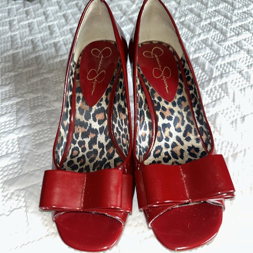 JESSICA SIMPSON RUBY RED PATENT LEATHER PEEP-TOE PUMP SIZE 7
