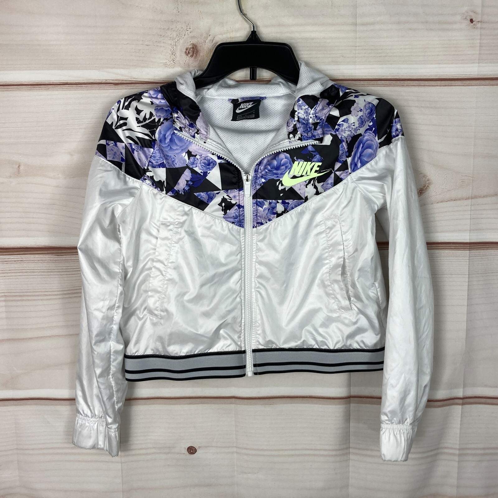 girl windbreakers nike
