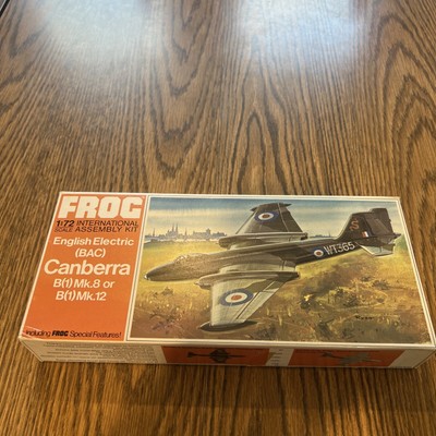 FROG #F203 English Electric (BAC) Canberra Model Kit New Open Box