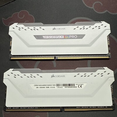 Corsair Vengeance RGB Pro 16GB (2x8GB) DDR4 3200MHz CMW16GX4M2C3200C16W