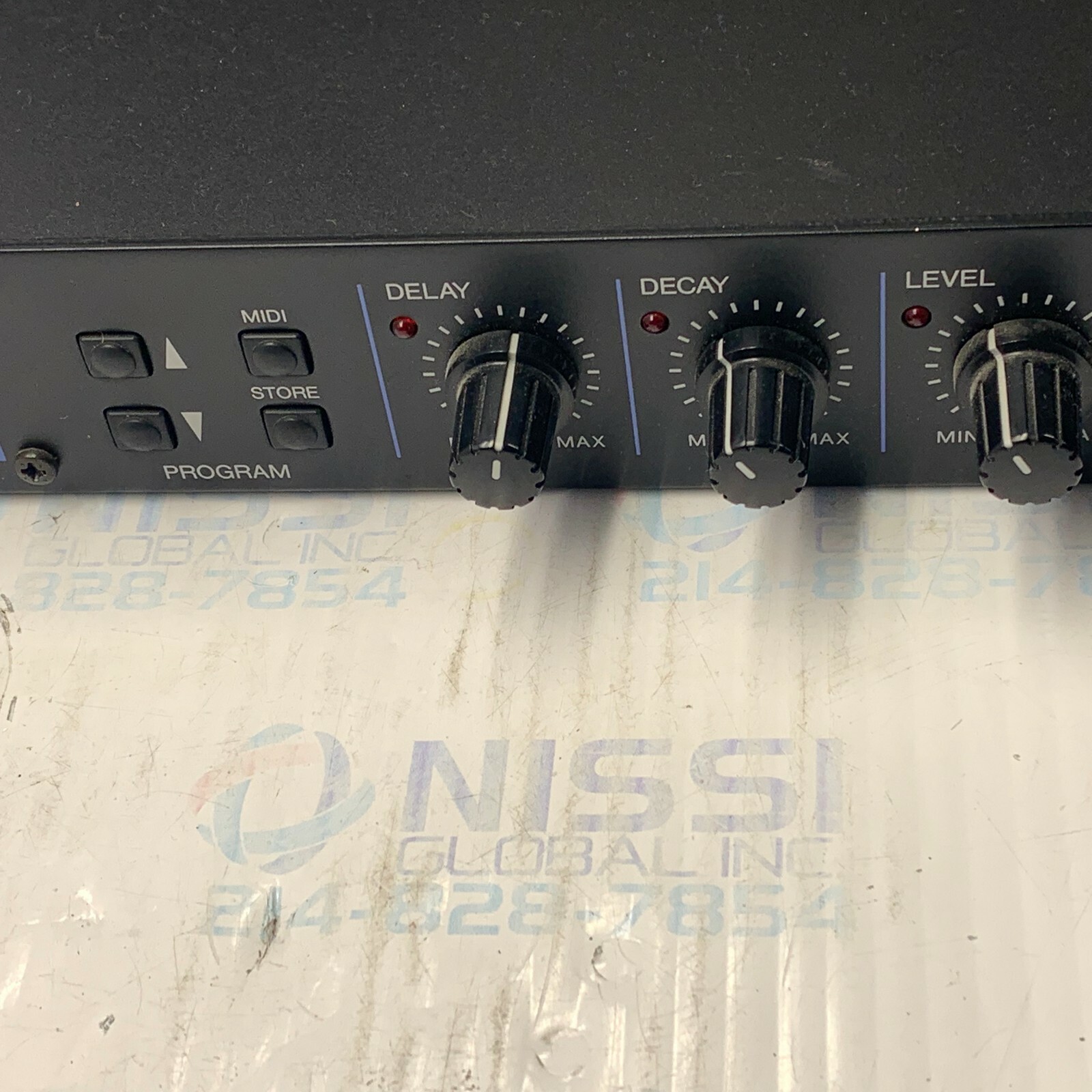 Yamaha REV100 Digital Reverberator Rack Mount Reverb