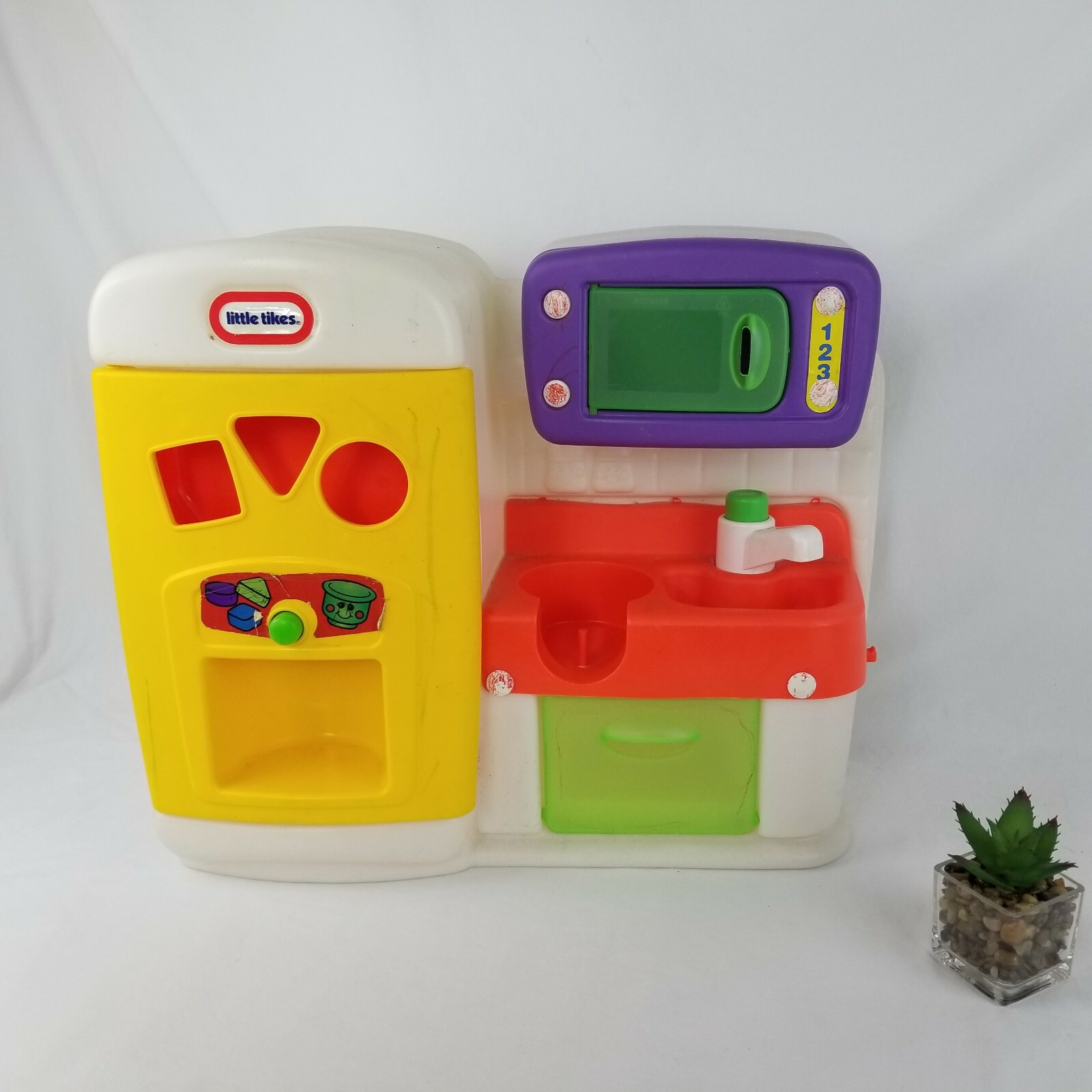 Stove Microwave Sink 2002