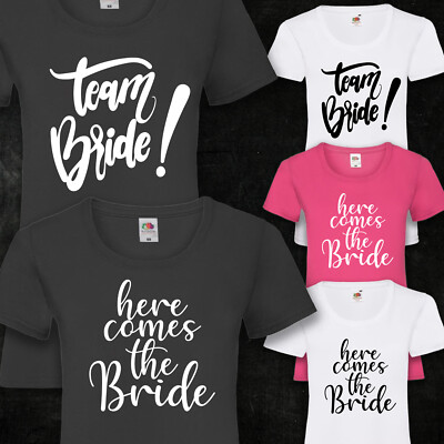 T-Shirt JGA Braut Here comes the Bride Team Bride Damen Shirt 100% Baumwolle