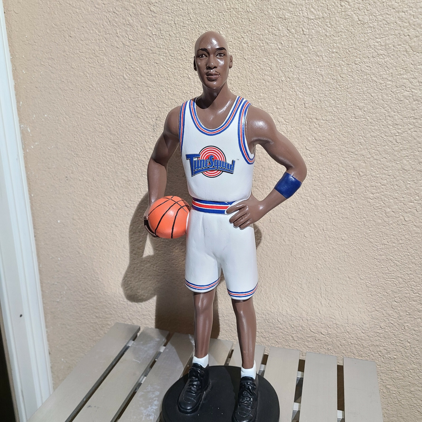 Michael Jordan Tune Squad (Space Jam) 20'' Statue | eBay