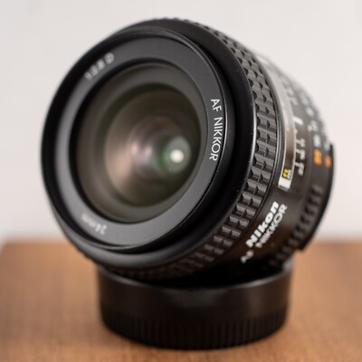 Nikon Nikkor AF 24mm f2.8 Lens Wide Angle Lens. Free S&H
