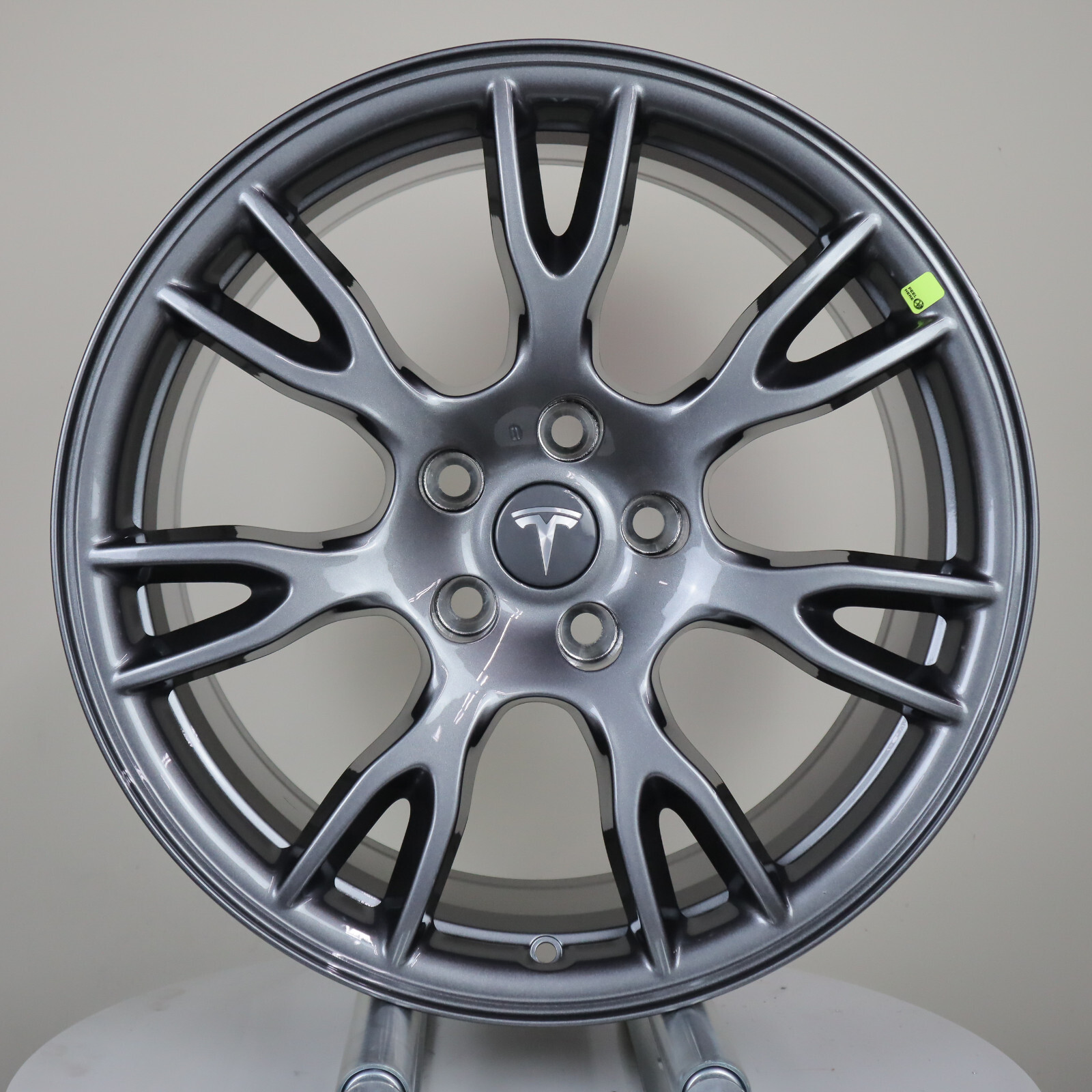 TESLA MODEL S TEMPEST 19