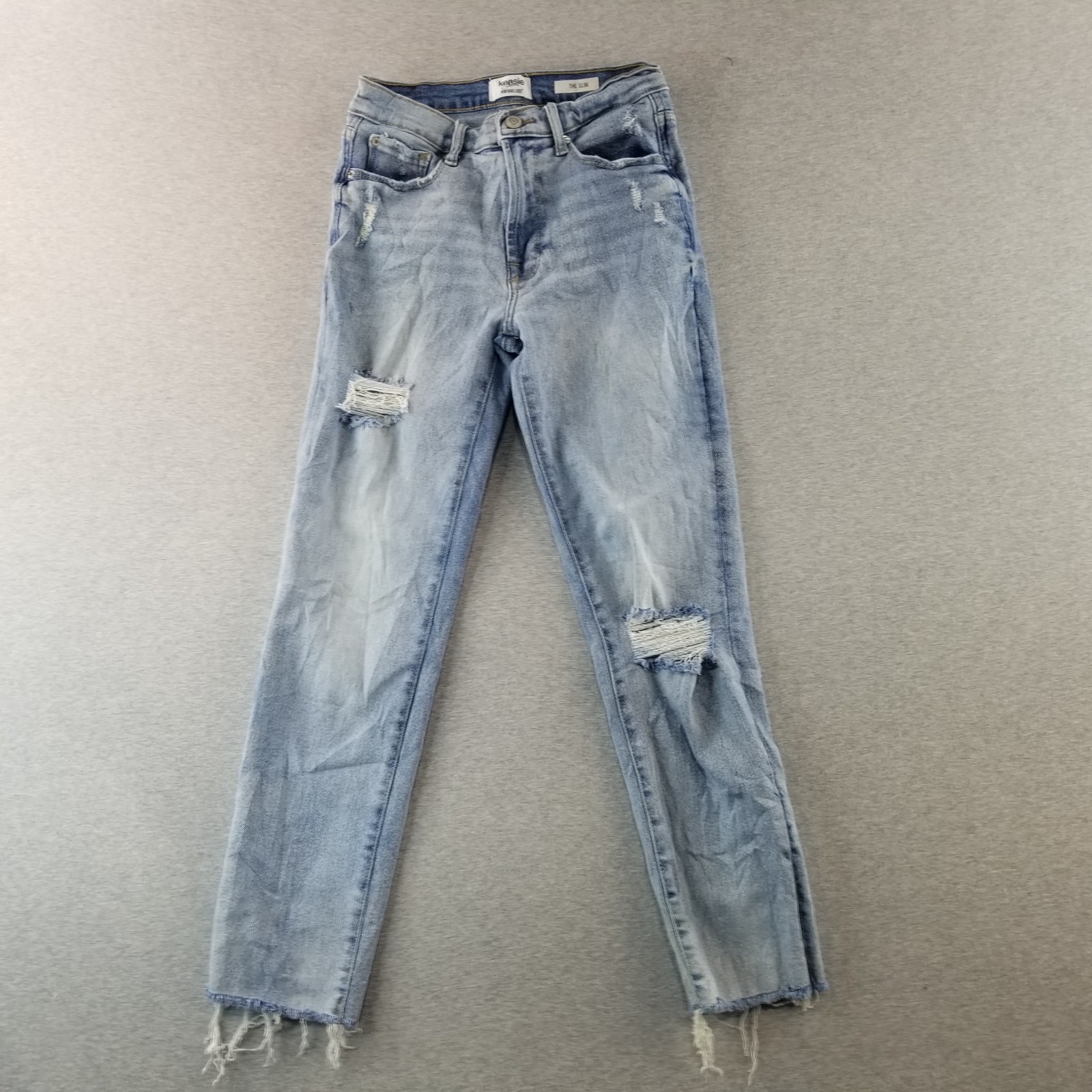 Kensie Jeans Women's Sz 0/25 The Slim Light Wash Indie Distressed Cute Normcore