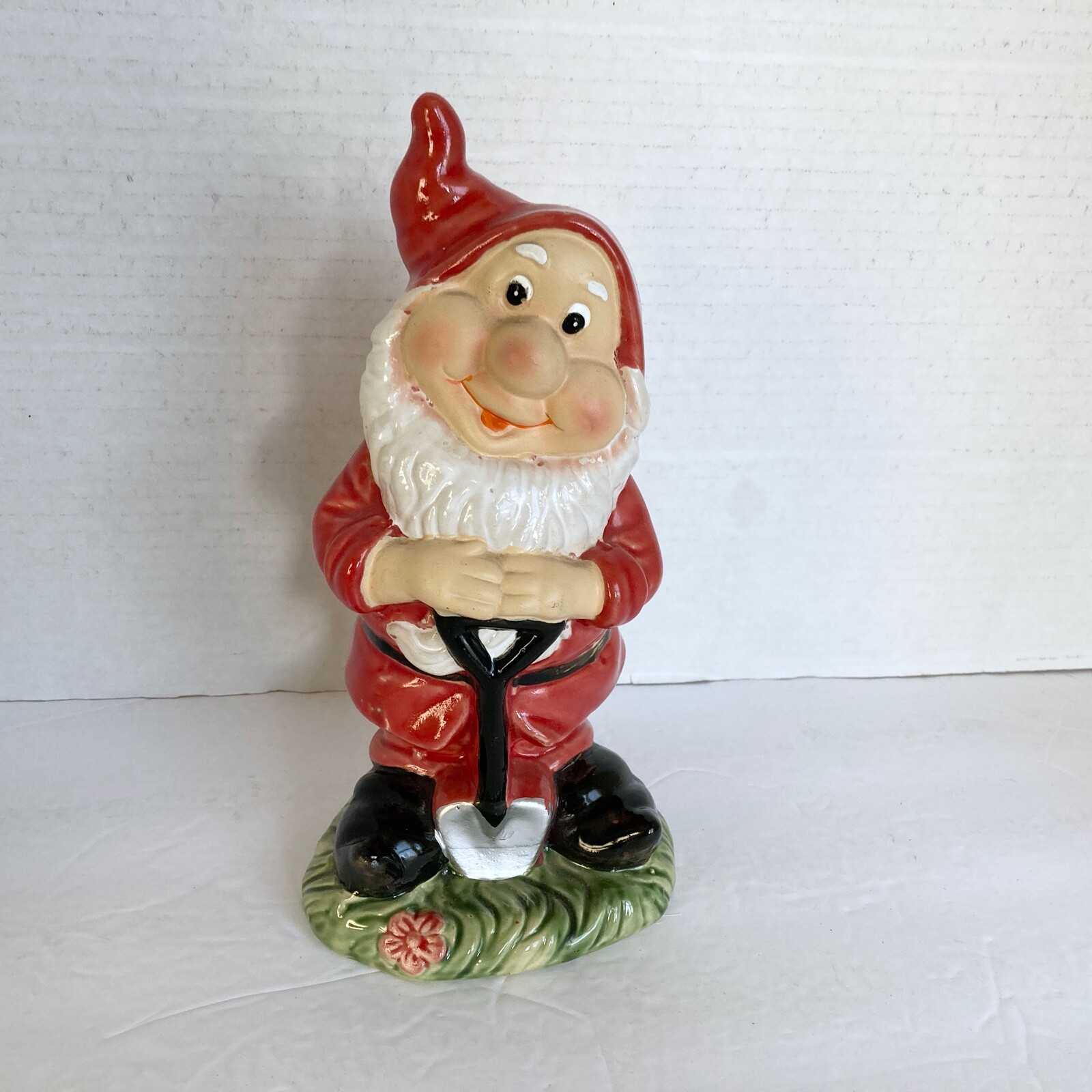 Vintage Garden Gnome Statue Dwarf Ceramic With Shovel Spade のeBay公認海外通販｜セカイモン