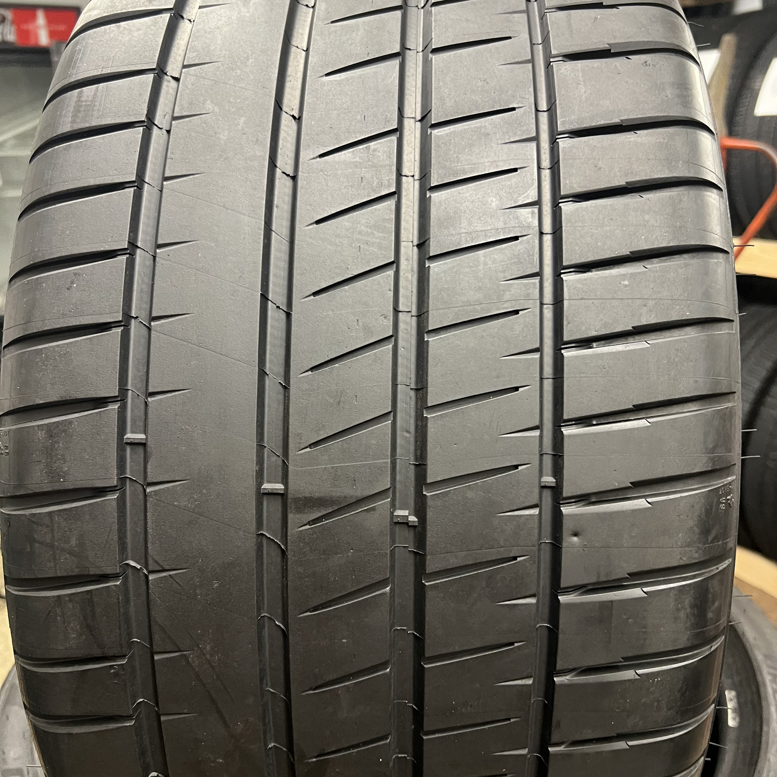 1  Tire LikeNEW Michelin Pilot Sport 4S NAO 305/30ZR21 305/30/21 3053021 104Y