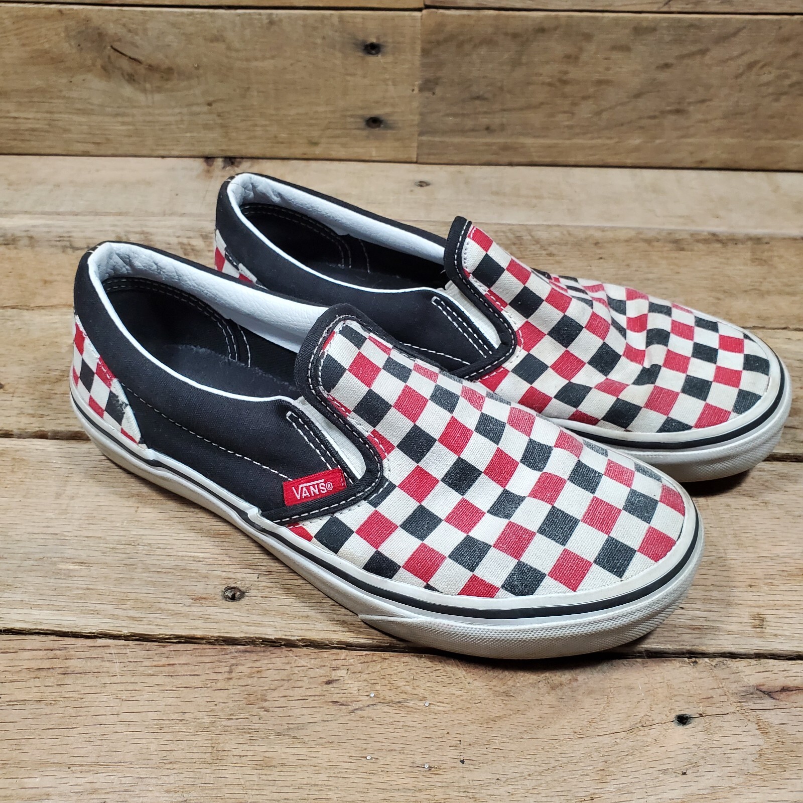 Vand Red Black White Checkerboard Youth Kids Size 5 Used Good Shape