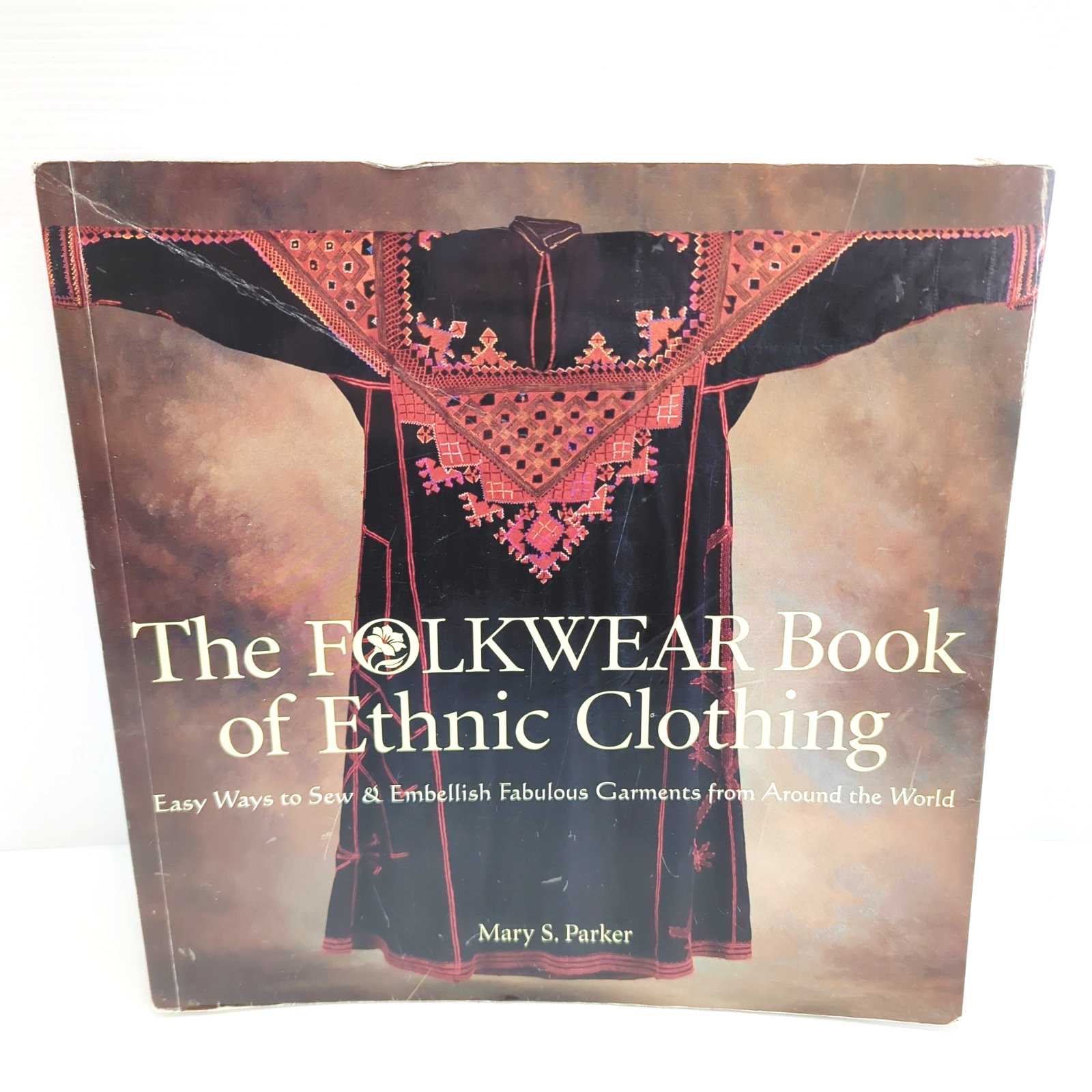 Preview of The Folkwear Book Of Ethnic Clothing
