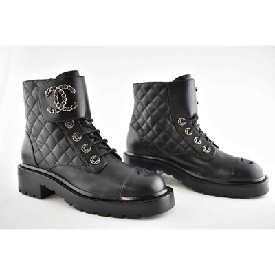 Pre-owned Chanel 21a Black Quilted Gold Cc Chain Combat Lace Up Tie Ankle Short Boots 41