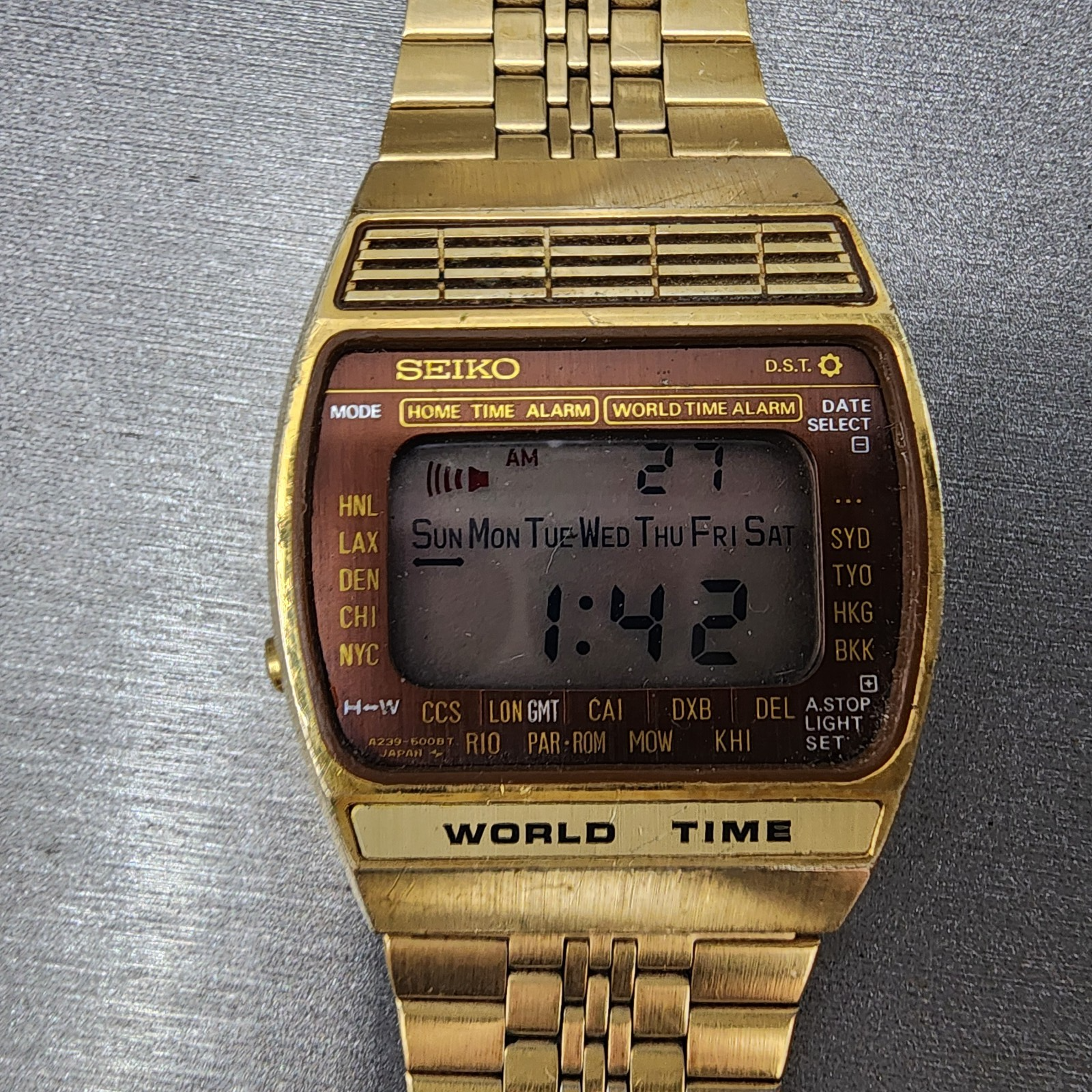 時計 SEIKO WORLD TIME ATLAS A239-5020 Seiko A239-5020 Vintage Digital Quartz Wrist Watch Japan