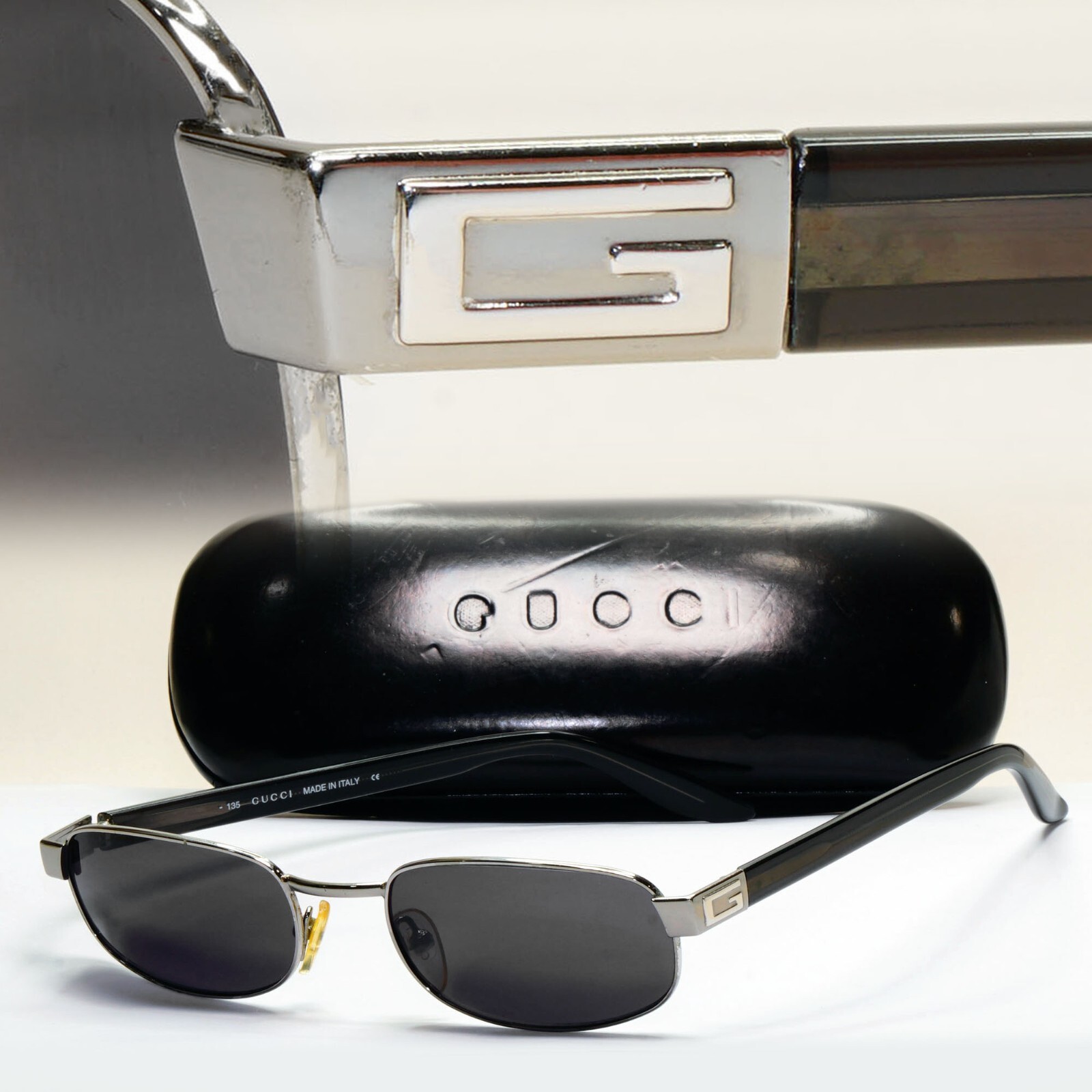 【SALE／10%OFF Black Vintage 1996 Sunglasses Gucci Silver Rectangle Metal 小物