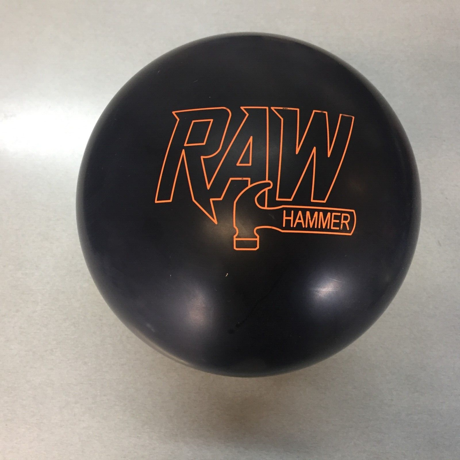 Hammer Raw Solid Black  bowling ball 15 LB   new in box    #100h
